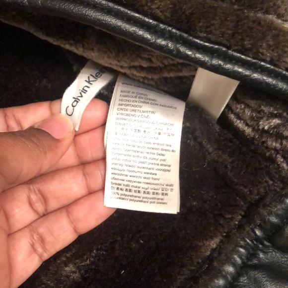 Beautiful Calvin Klein faux shearling jacket NWOT - Picture 4 of 4
